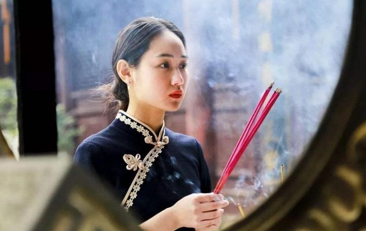 梦见寺庙梦见寺庙上香什么意思