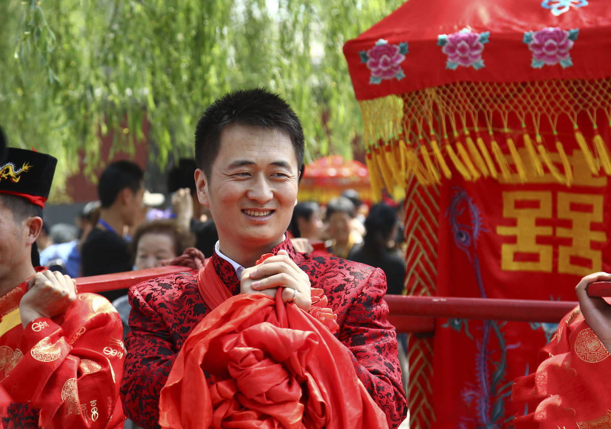 算卦姻缘什么时候结婚，算命的说我今年