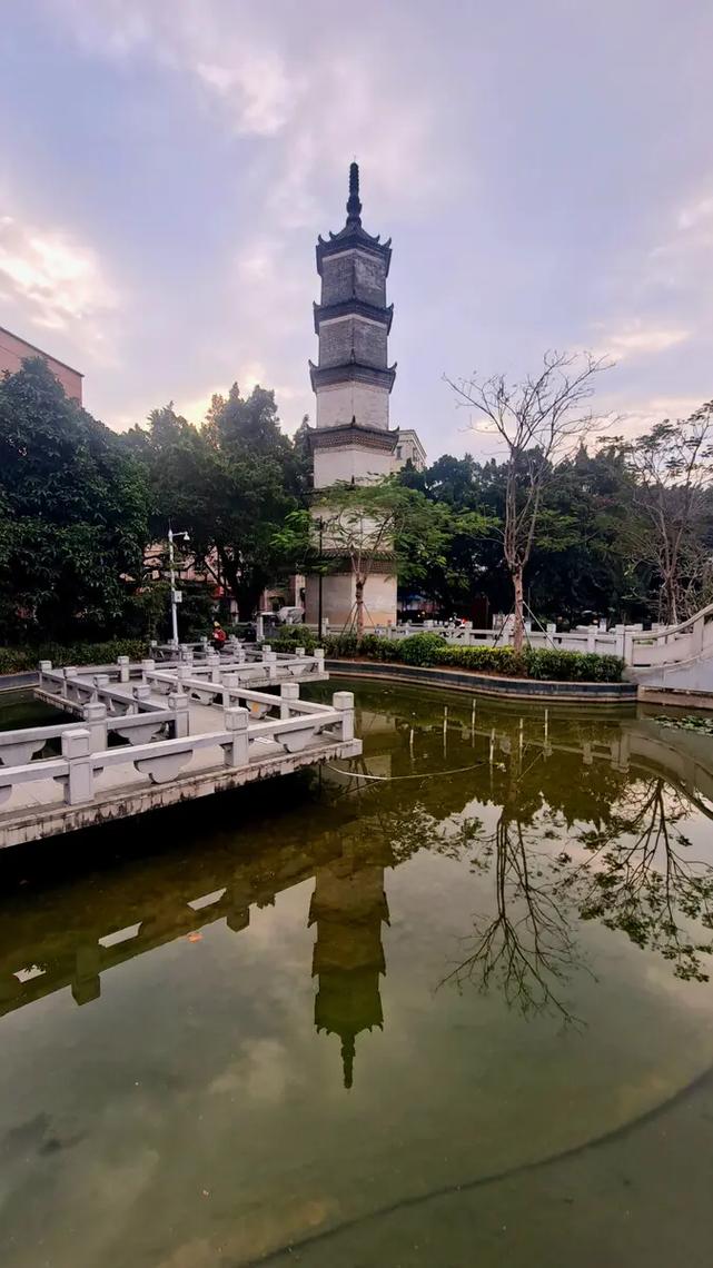 文昌塔白色头像寓意什么