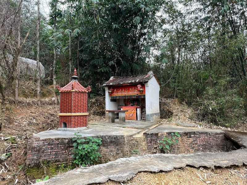 热水泡脚的好处 热水泡脚的好处和坏处 用热水