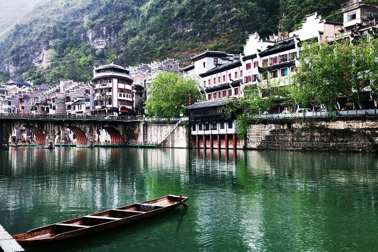 问君能有几多愁演员表 问君能有几多愁演员表