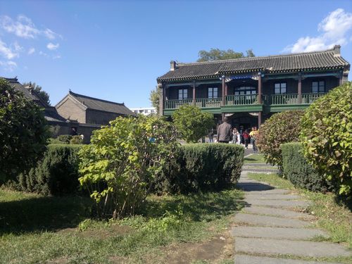 三酉八字的命运 事业财运容易大起大落